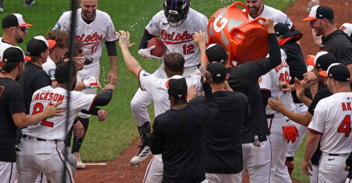 Friday Bird Droppings: The Orioles left Baltimore with a delightful win