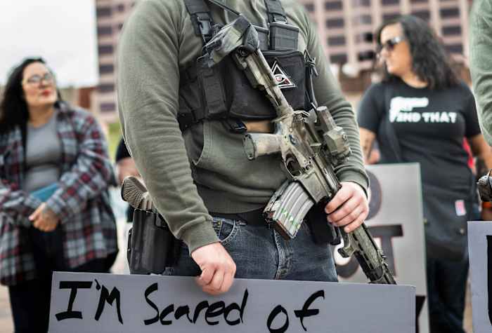 Florida appeals court strikes down ban on openly carrying guns