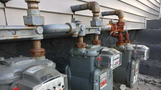 Healey urges action as heating bills set to climb this winter