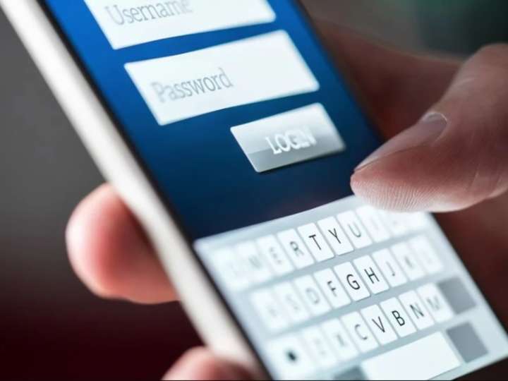 Usar la misma contraseña en distintas cuentas: por qué es un grave error y cómo protegerte