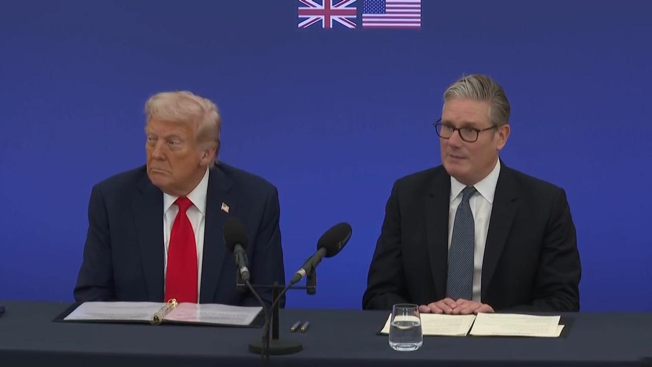 Trump and Starmer sign US-UK tech deal during president's state visit