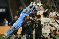 Deadspin | Timbers snap skid, extend Red Bulls' road woes