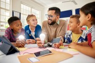 FLAG Award for Teaching Excellence is looking for Brooklyn’s favorite teacher • Brooklyn Paper