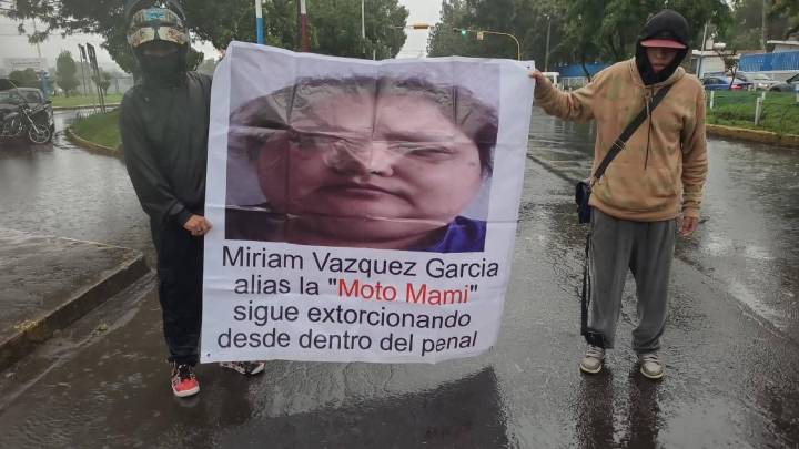 LA «MAMI MOTO» Y «EL TESORO» EXTORSIONADORES QUE SIGUEN OPERANDO DESDE EL PENAL DE TEXCOCO