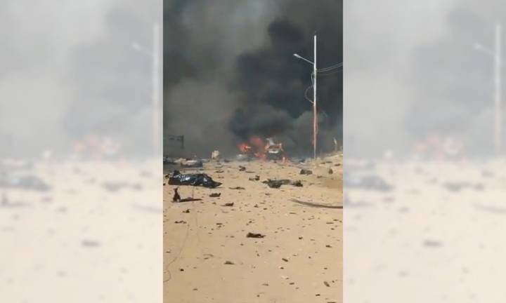 Explosión devastadora en fábrica de fuegos artificiales: múltiples heridos y caos en la Zona Industrial (+Video)