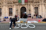 Galería.- Colocan αtαúd afuera de Palacio de Gobierno