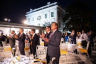 Trump auspicia cena con sus congresistas "más leales" en la Casa Blanca