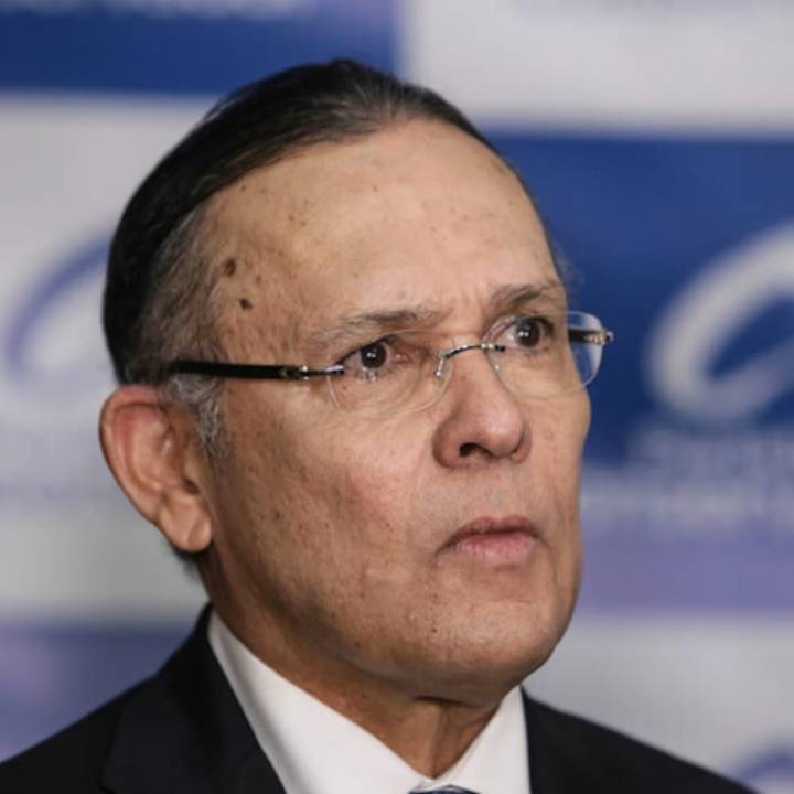 El senador Efraín Cepeda confirmó que será candidato a la presidencia de Colombia
