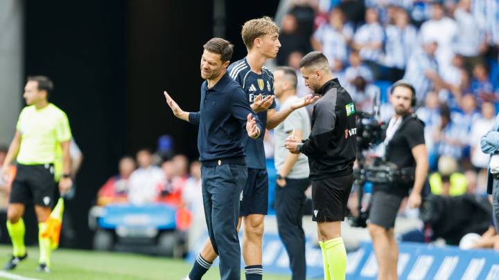 Xabi Alonso, en rueda de prensa: "Gil Manzano me ha explicado la expulsión de Huijsen"