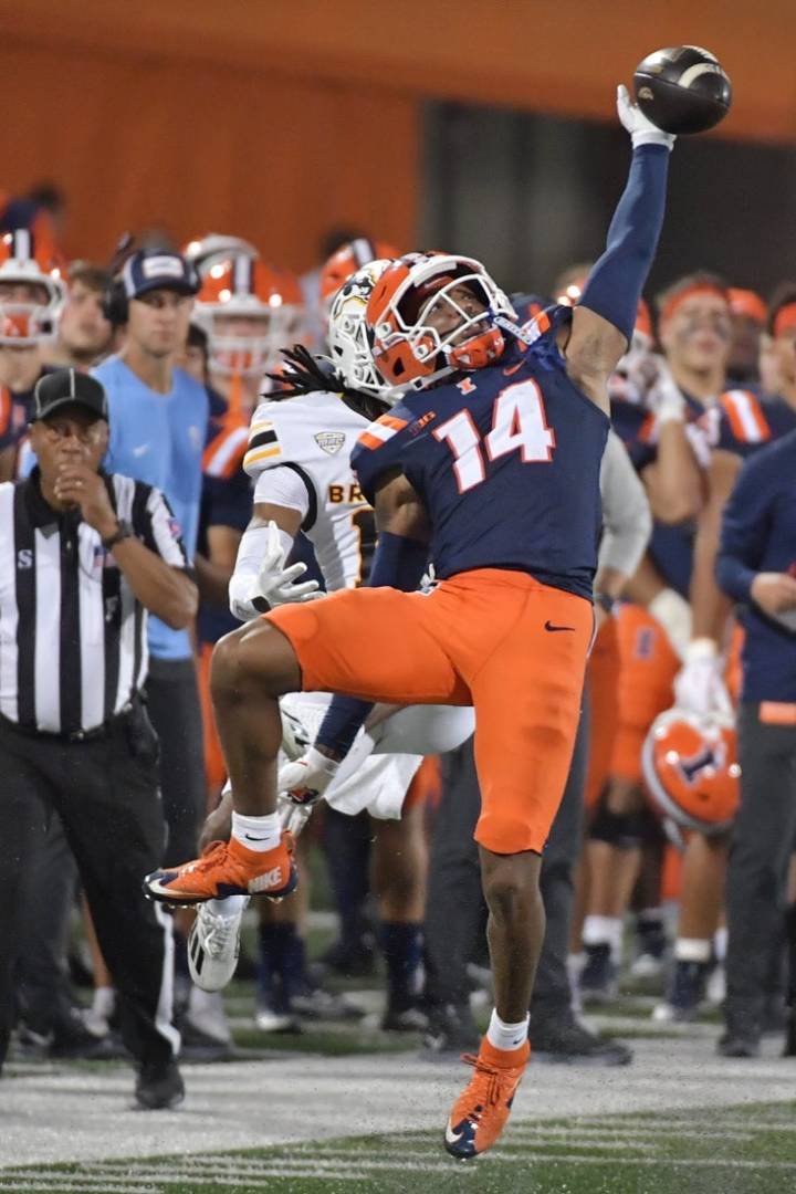 Deadspin | Illinois standout CB Xavier Scott (foot) likely out vs. Indiana