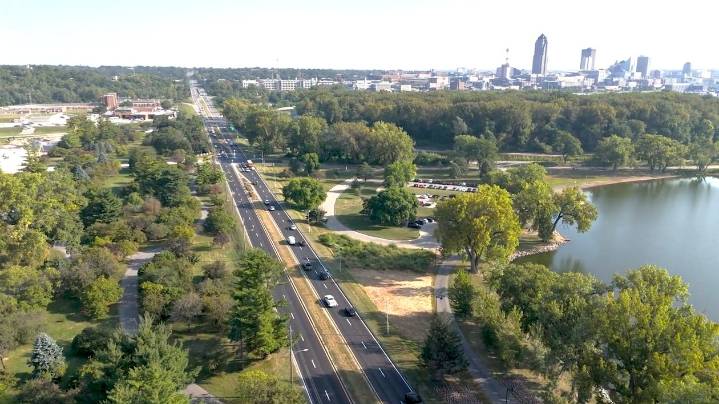 Fleur Drive construction in Des Moines finally done after 6 years