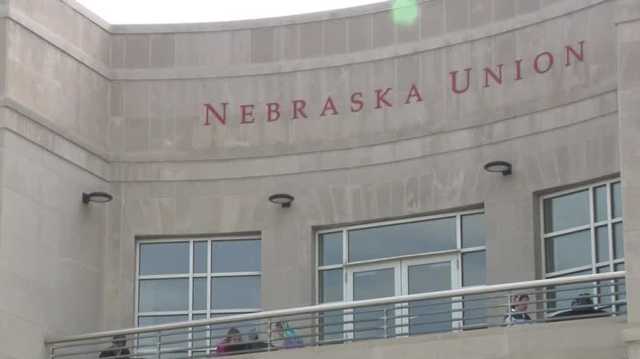 University of Nebraska touts steady enrollment amid financial woes