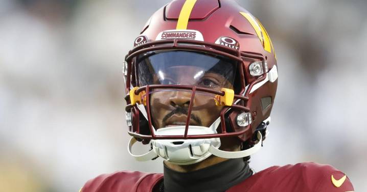 Jayden Daniels is ‘truly day-to-day’ with knee injury, Dan Quinn says