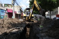 Cae patrulla de la SSC a socavón en la alcaldía Iztapalapa