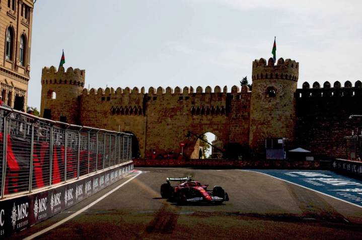 Hamilton lidera y Ferrari roba el protagonismo en el GP de Azerbaiyán