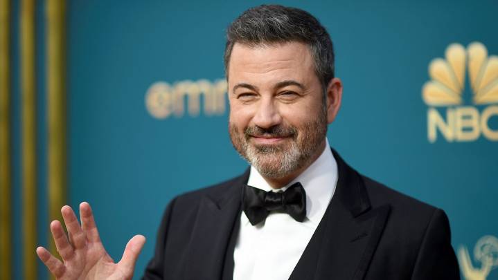 Democrats condemn decision to yank Jimmy Kimmel's show as FCC chair warns of more 'changes'
