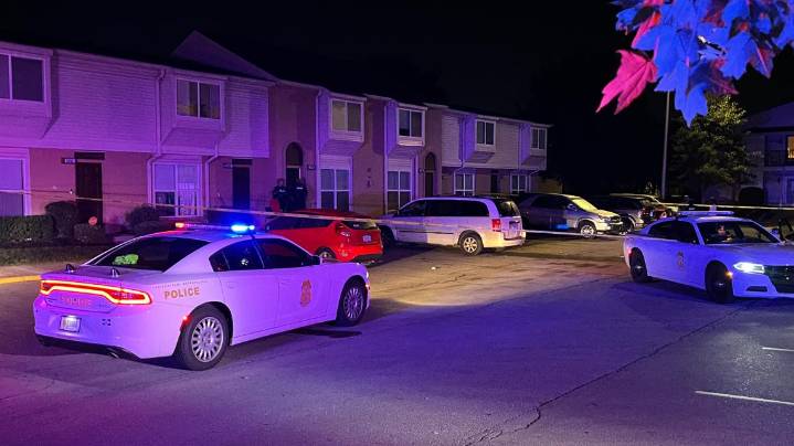 Woman shot, killed by alleged boyfriend in far east Indy apartment