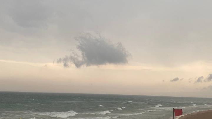 Aemet activa alerta naranja por hasta 40l/m2 de lluvia este viernes en el litoral de Castellón