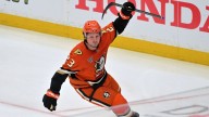 Ducks agree to 6-year, $42 million deal with holdout center Mason McTavish