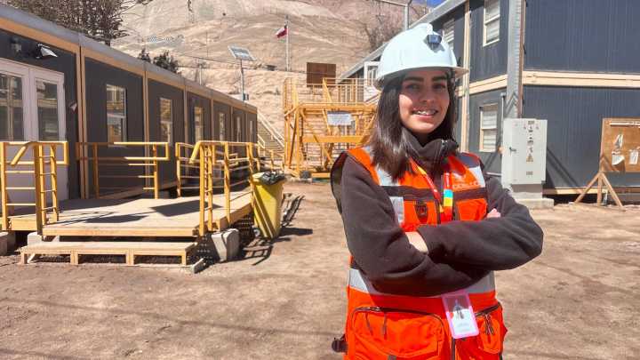 Un invierno con desierto nevado han tenido los jóvenes practicantes de Codelco Salvador