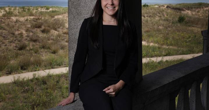 20 UNDER 40 | Marion Collins