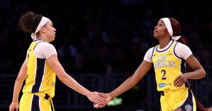 Dearica Hamby and Sparks defeat Mystics to stay in playoff hunt