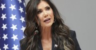 Juez ordena a Trump actualizar sitio web de inmigración para venezolanos con TPS