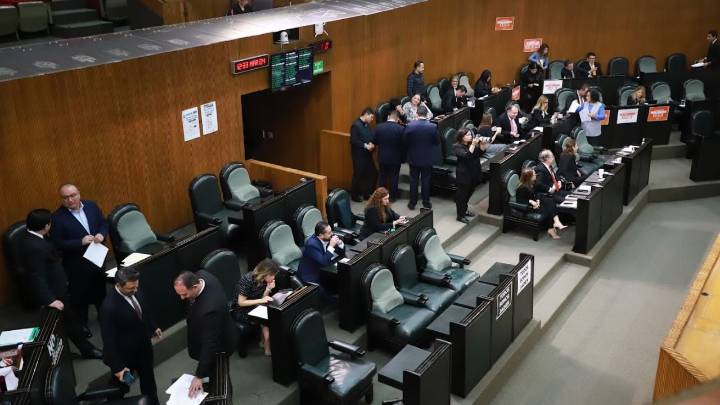 Chocan diputados por paridad rumbo a gubernatura de 2027 en NL