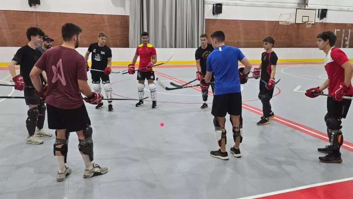 El Club Hielo Jaca calienta motores ante una temporada cargada de novedades