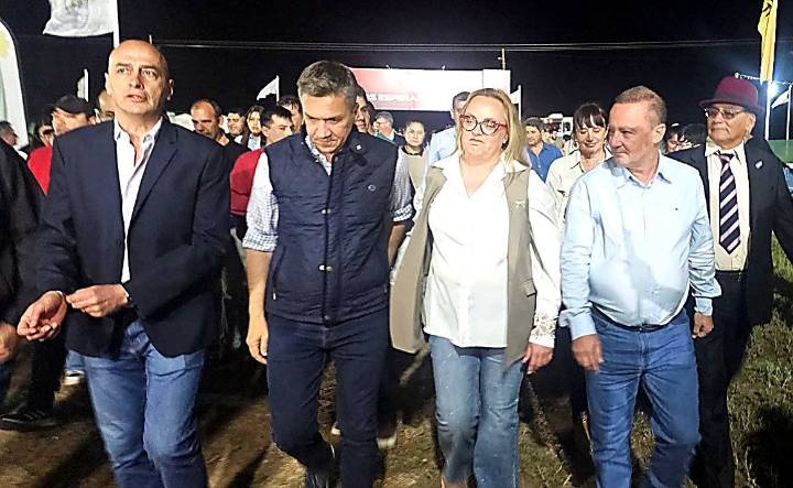 Baja en el gabinete de Zdero: Carlos Favarón renunció a la presidencia del IIFA