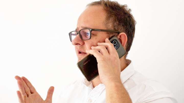 UK's biggest mobile network is shutting service TODAY leaving some phones with no data at all