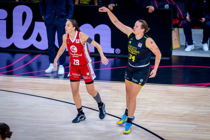 Unas sobresalientes Pueyo y Hempe meten a Casademont Zaragoza en la final de la Supercopa (81