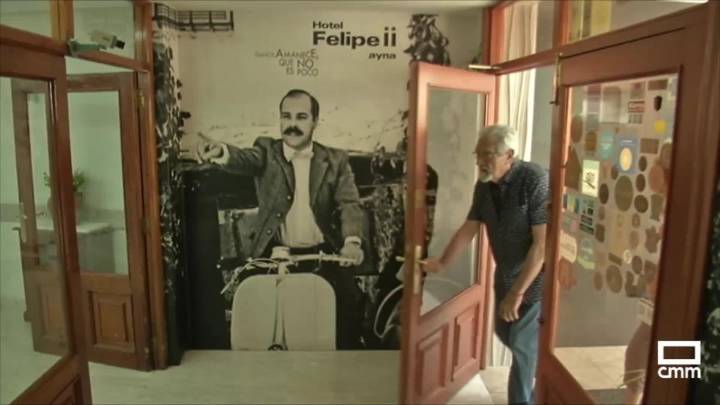 La XIII Quedada Amanecista reúne a centenares de fans de "Amanece que no es poco"