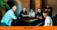 VÍDEO | Els Catarres, Roger Mas y Lluís Llach: nueva versión de 'País estrany' por la Diada