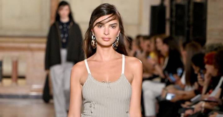 Emily Ratajkowski Switches Up Usual Style for Simple Tory Burch Look