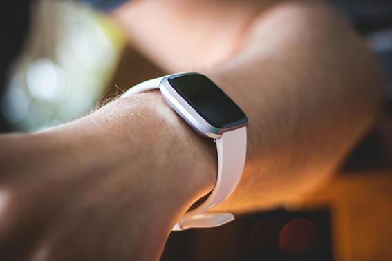 Smartwatches resistentes al agua para entrenamientos acuáticos