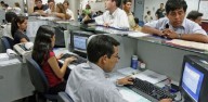Congreso: Aprueban otorgar gratificaciones por Fiestas Patrias y Navidad a los trabajadores CAS del Estado