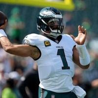 Eagles aim to turn tables on Bucs in battle of NFL unbeatens