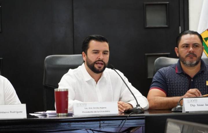 Diputado Eric Arcila solicita licencia y Congreso la aprueba