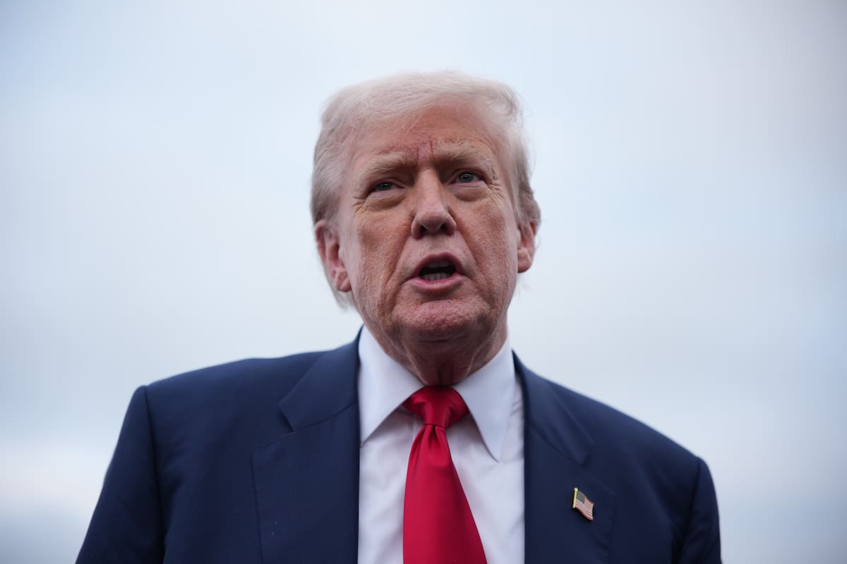 Trump dice haber abatido una embarcación con droga saliendo de Venezuela