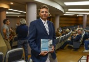 «Los valores castrenses como lealtad y honor parecen estar decayendo»