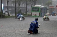 Suben a 26 los muertos y a 22 los desaparecidos en Vietnam por el impacto del tifón Bualoi