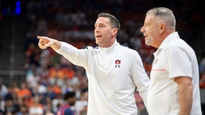 Bruce Pearl handoff to son the latest father-son college basketball transition