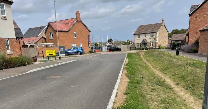 Fed-up residents claim promises have been broken at Lincolnshire housing estate