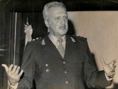 Un polémico historiador asegura que la Dictadura quiso hacer desaparecer a británicos y estadounidenses durante la guerra de Malvinas