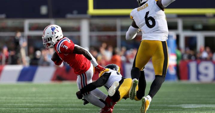 DeMario Douglas explains going backward on Patriots' failed fourth