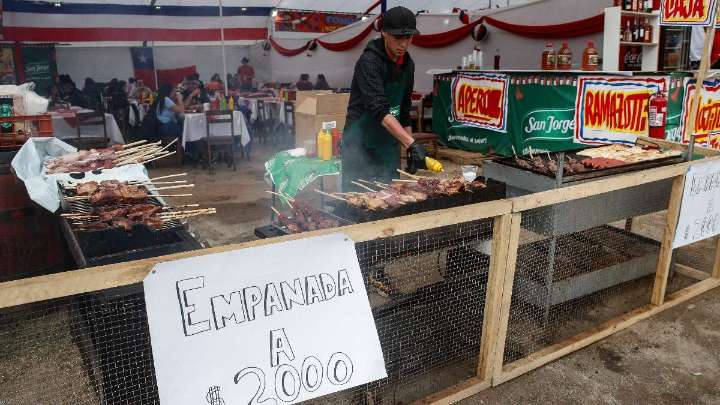 El dispar balance de las fondas de Fiestas Patrias: Fonderos critican organización y otros culpan al clima por bajos números