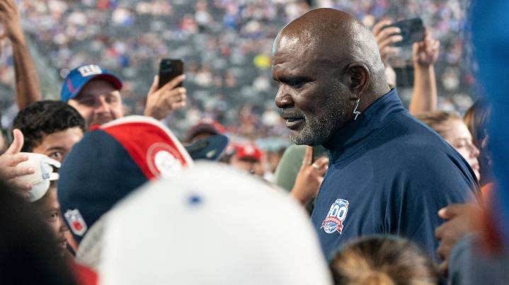 Giants get Lawrence Taylor’s help to troll Taylor Swift vs. Chiefs
