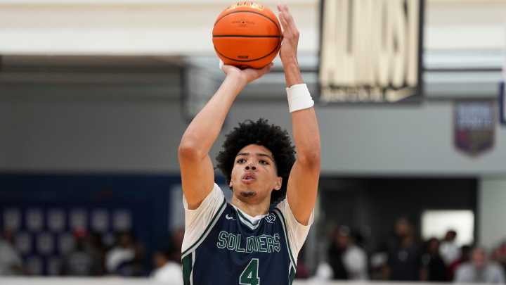 Will Mark Pope, UK land top-ranked 2026 prospect Tyran Stokes?