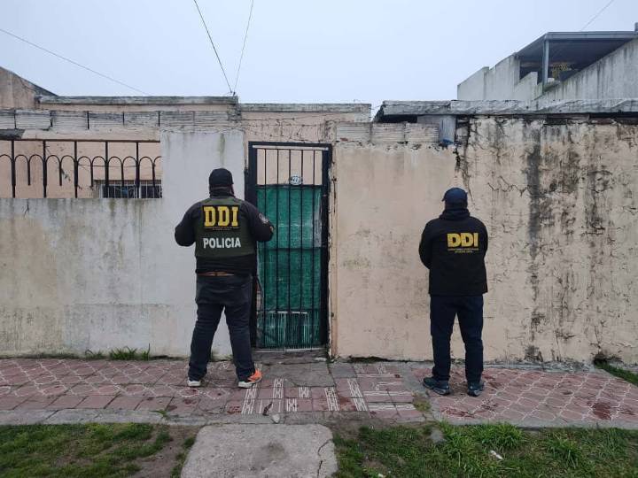 Detuvieron al acusado de cometer una “entradera” tras rastrear un teléfono robado